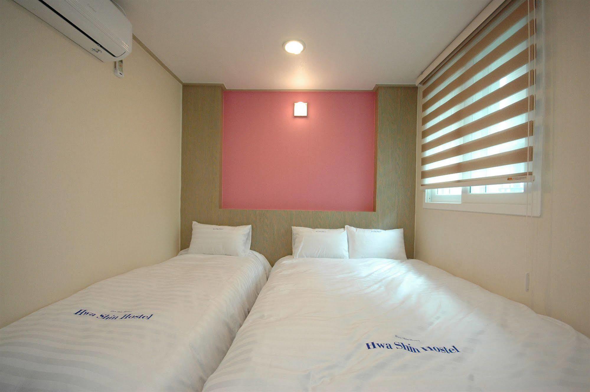 Dongdaemun Hwashin Hostel Seoul Exteriör bild